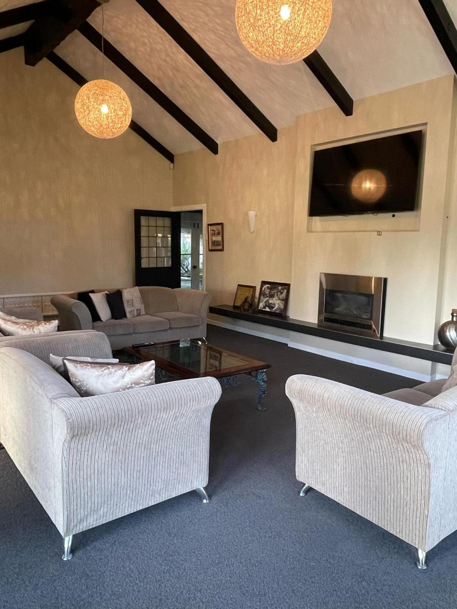 Springfield Rise Lodge - Rotorua Holiday Home מראה חיצוני תמונה